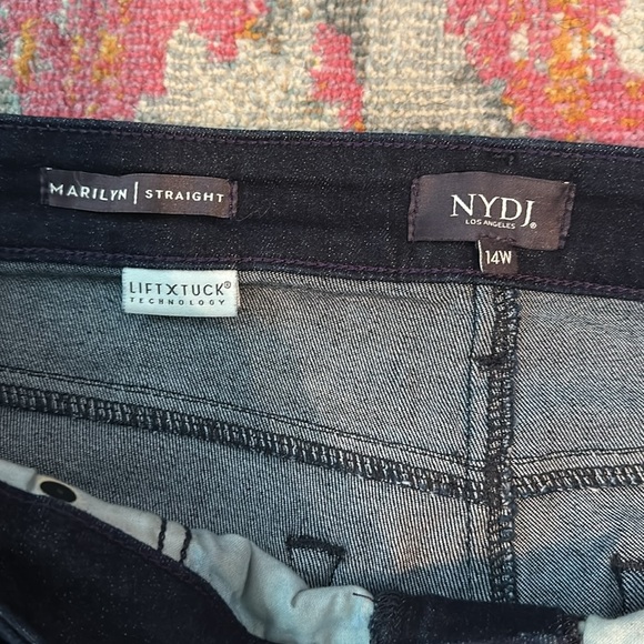 NYDJ Marilyn Straight Jean EUC - Picture 5 of 6